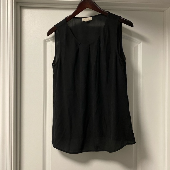 LOFT Tops - Loft black shell